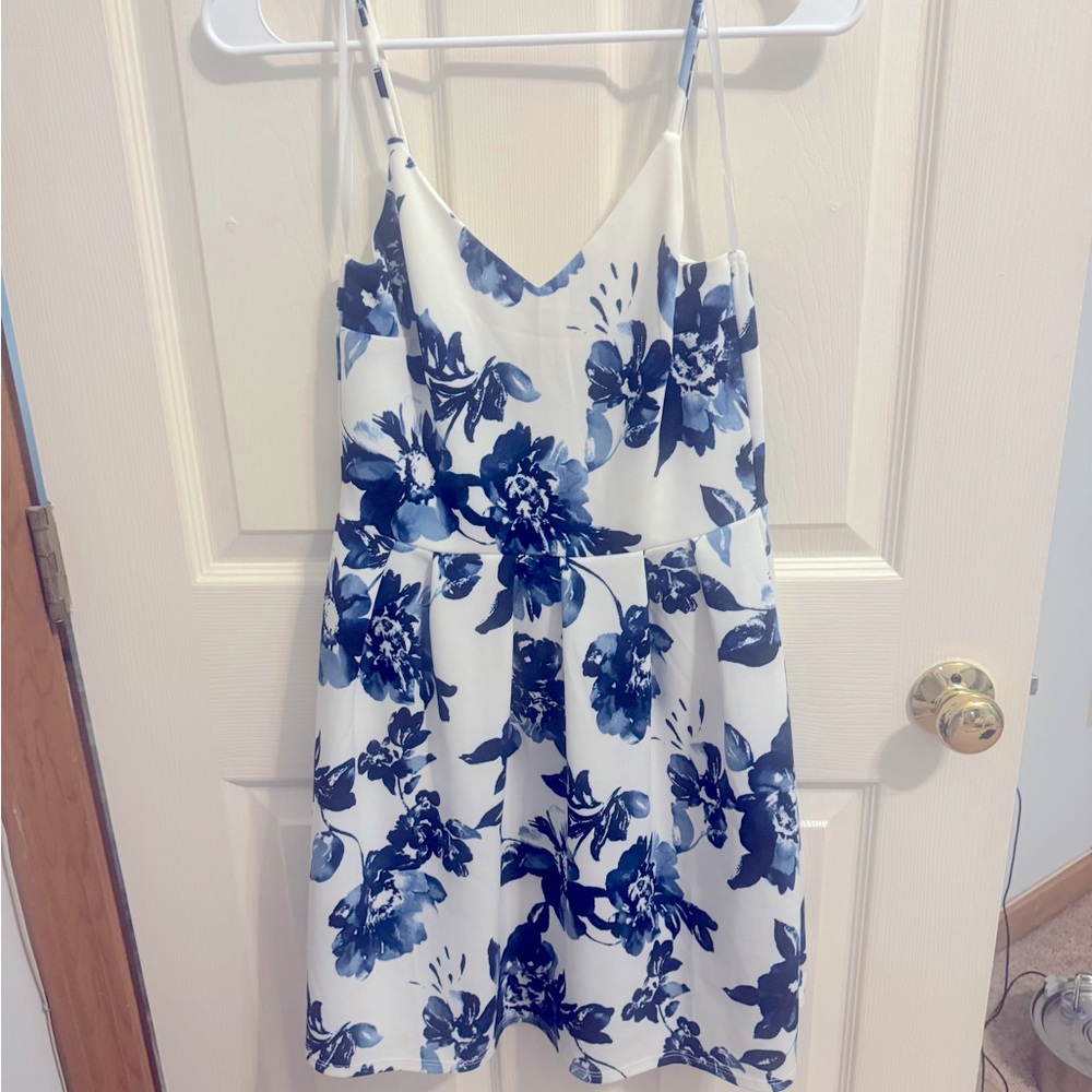 Beautiful spring knit dress